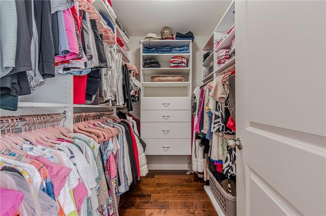 9054 Tuckerbrook Lane, Johns Creek, GA 30022