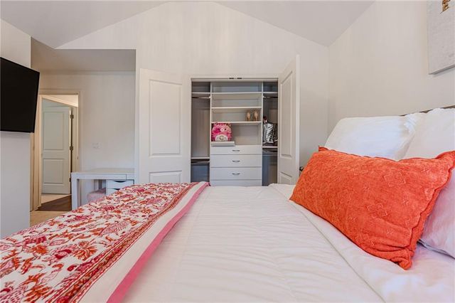 9054 Tuckerbrook Lane, Johns Creek, GA 30022