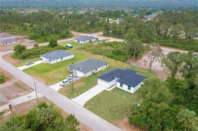 3121 71st ST W, Lehigh Acres, FL 33971