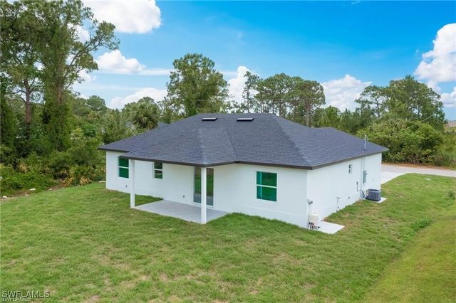 3121 71st ST W, Lehigh Acres, FL 33971