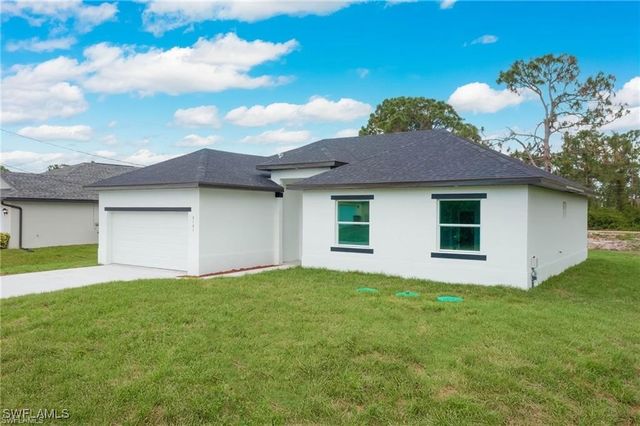 3121 71st ST W, Lehigh Acres, FL 33971