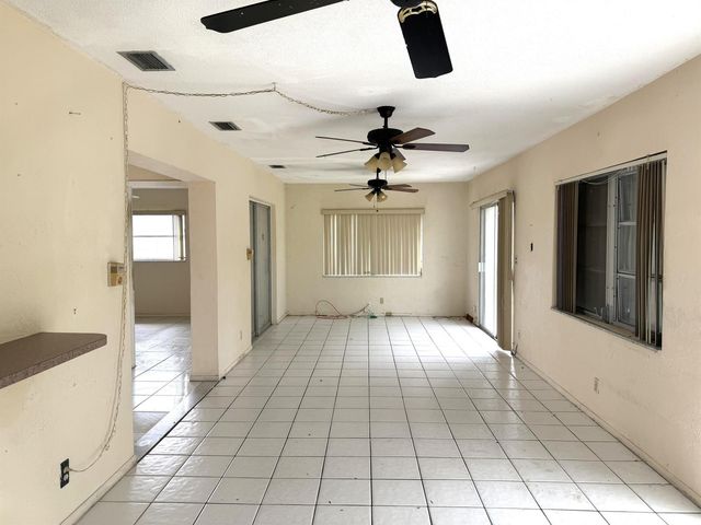 9210 NW 73rd Street, Tamarac, FL 33321