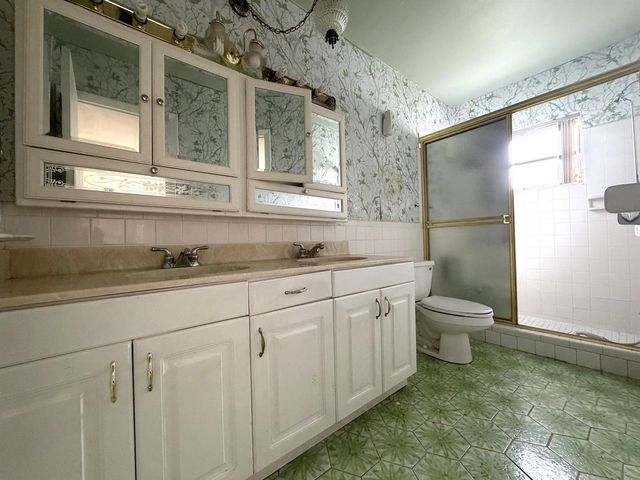 9210 NW 73rd Street, Tamarac, FL 33321