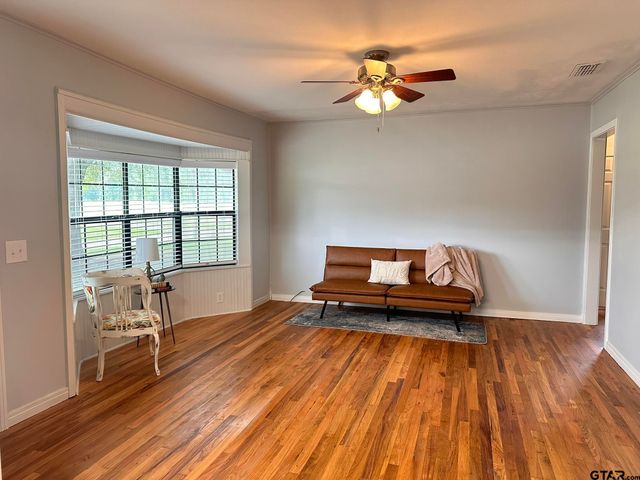 209 N School Street, Winfield, TX 75493