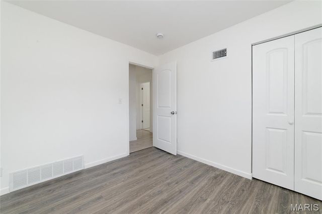 10093 Viscount Drive, St Louis, MO 63136