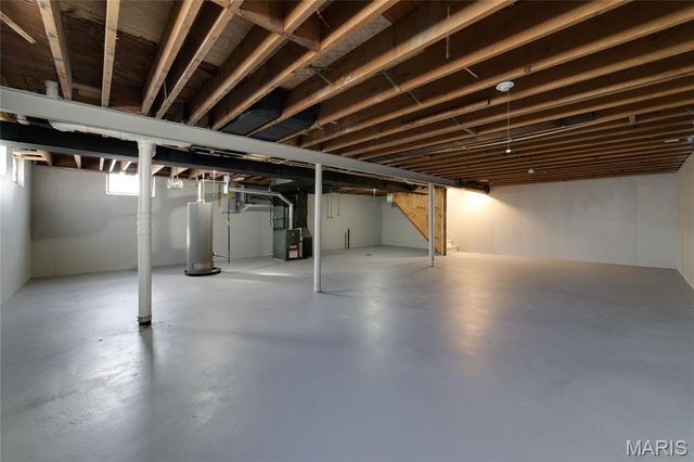 10093 Viscount Drive, St Louis, MO 63136