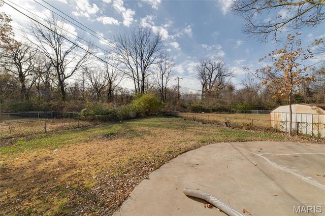 10093 Viscount Drive, St Louis, MO 63136