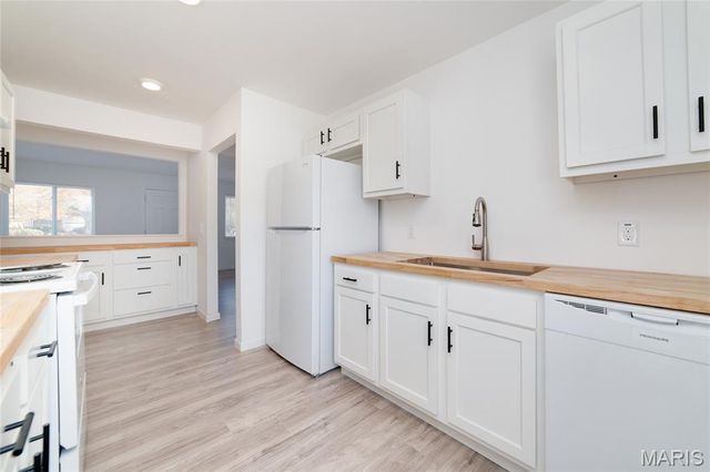 10093 Viscount Drive, St Louis, MO 63136