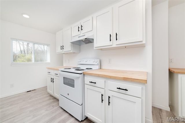 10093 Viscount Drive, St Louis, MO 63136