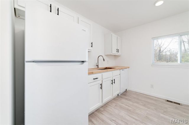 10093 Viscount Drive, St Louis, MO 63136