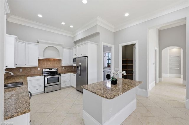 21701 Arenga LN, Estero, FL 33928