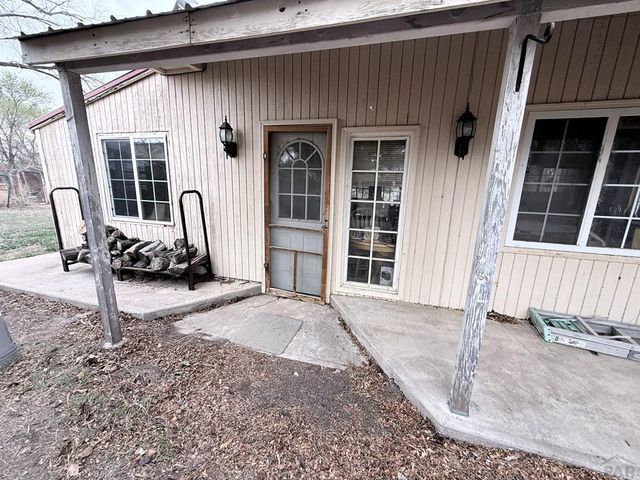 410 Canal Rd, La Junta, CO 81050