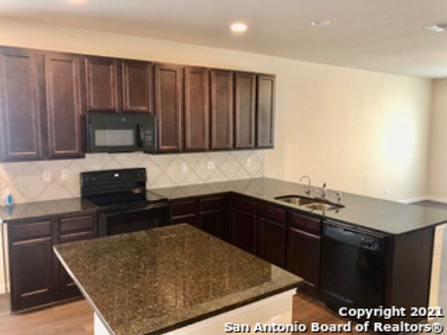 5911 Ivans Farm, San Antonio, TX 78244