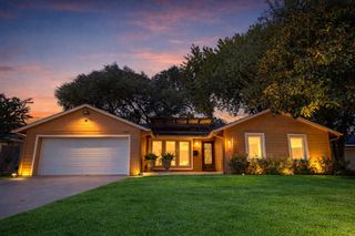 5426 Windswept Lane, Houston, TX 77056