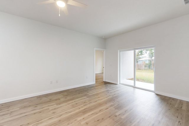 8685 101st Court, Vero Beach, FL 32967