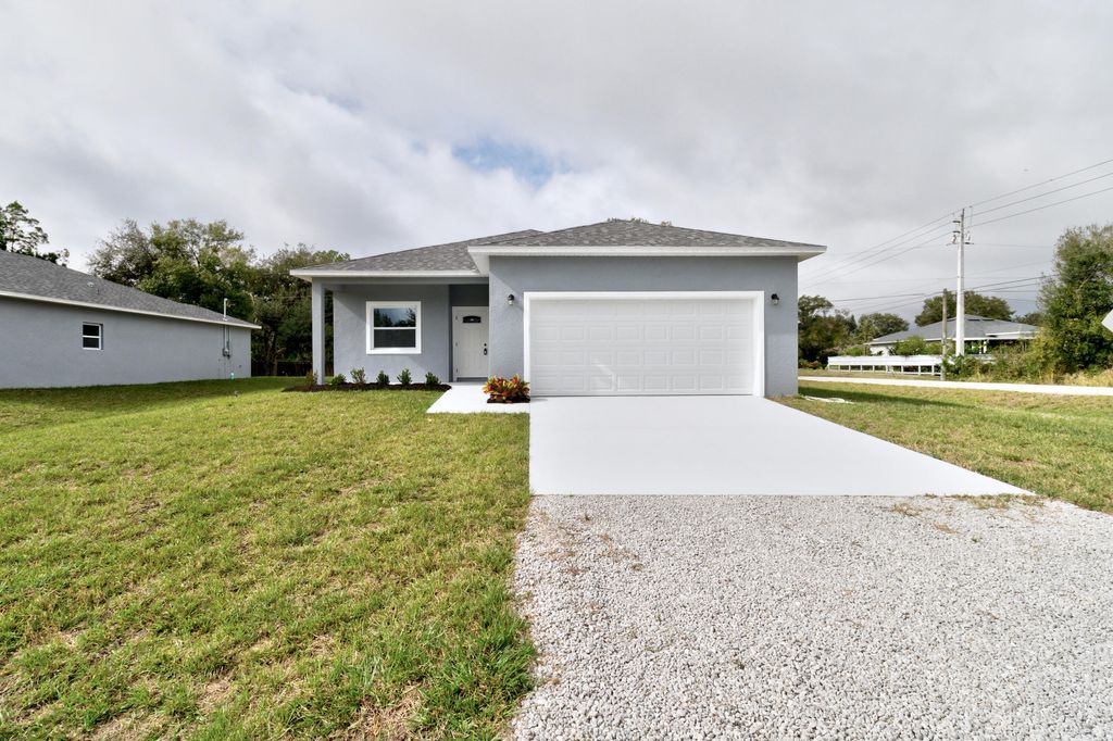 8685 101st Court, Vero Beach, FL 32967