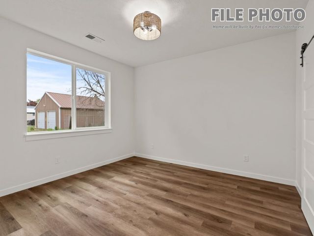 2107 N Sipple Rd, Spokane Valley, WA 99212