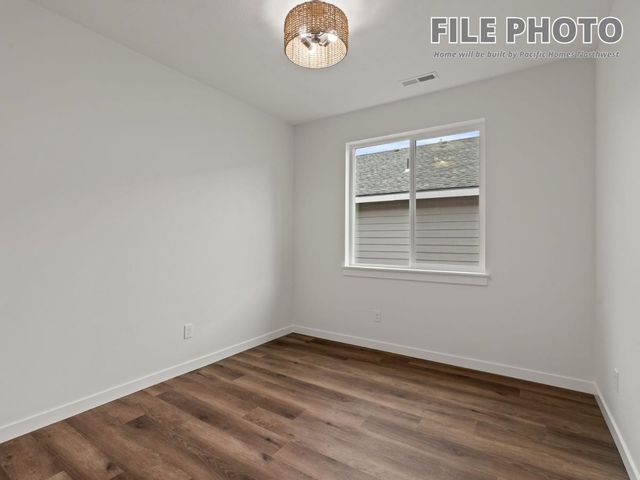 2107 N Sipple Rd, Spokane Valley, WA 99212