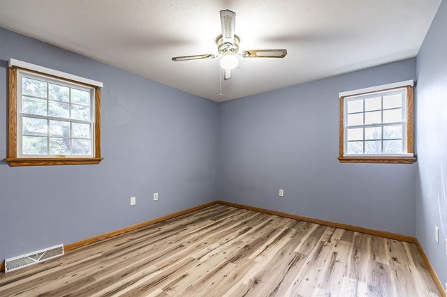 1532 W GORE Road, Erie, PA 16509