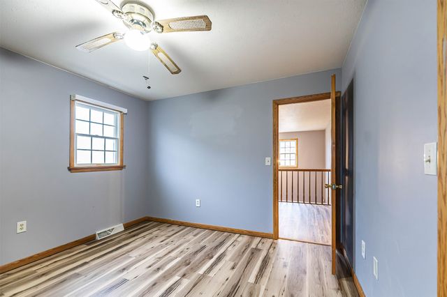 1532 W GORE Road, Erie, PA 16509