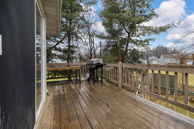 1532 W GORE Road, Erie, PA 16509