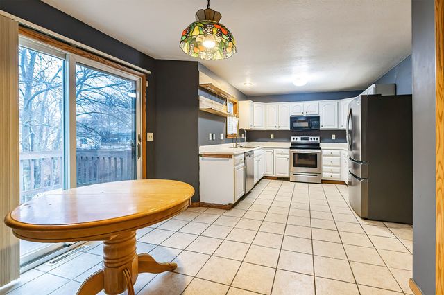 1532 W GORE Road, Erie, PA 16509