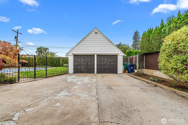 1005 Fuller Street, Wenatchee, WA 98801