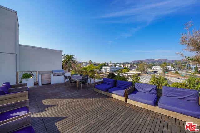 5800 Harold Way 415, Los Angeles, CA 90028