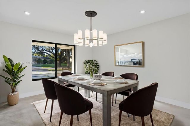 7101 E Troon Circle, Miami Lakes, FL 33014