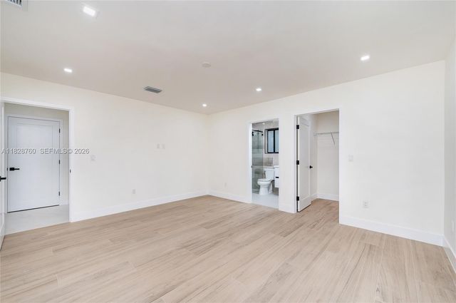 7101 E Troon Circle, Miami Lakes, FL 33014