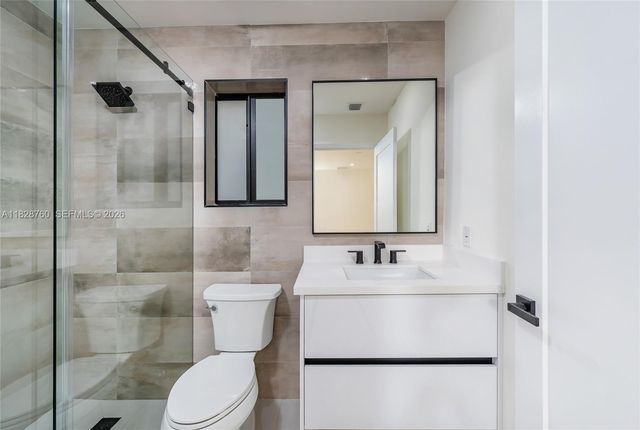 7101 E Troon Circle, Miami Lakes, FL 33014