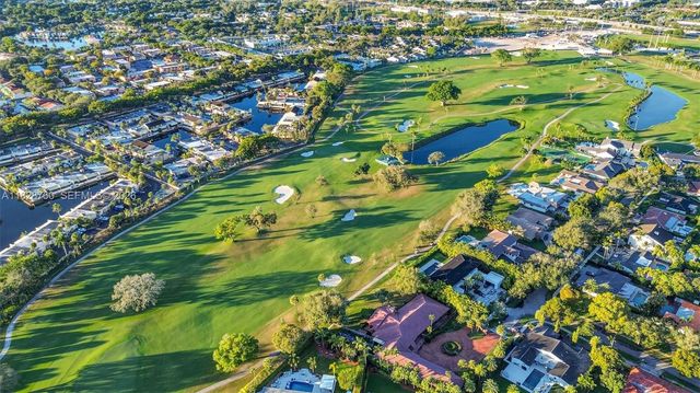 7101 E Troon Circle, Miami Lakes, FL 33014
