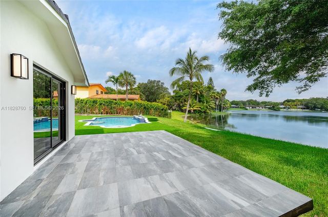 7101 E Troon Circle, Miami Lakes, FL 33014