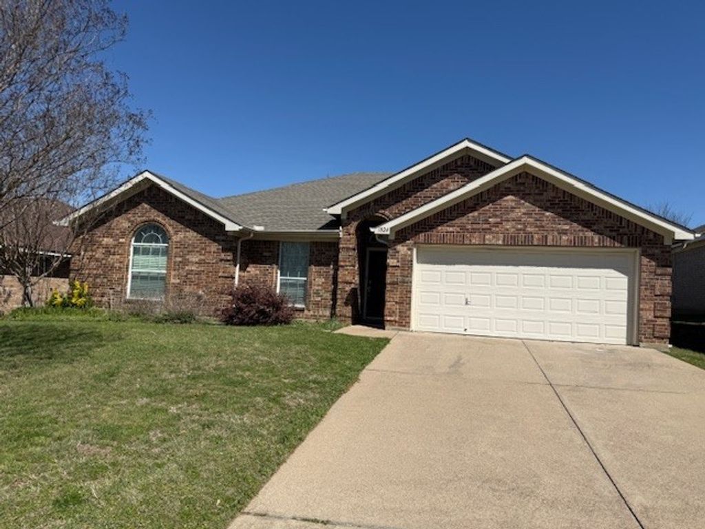 1824 Cancun Drive, Mansfield, TX 76063