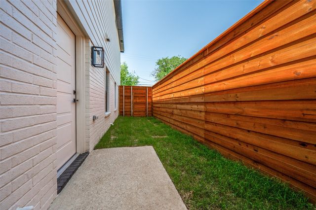 3324 Navaro Street, Dallas, TX 75212