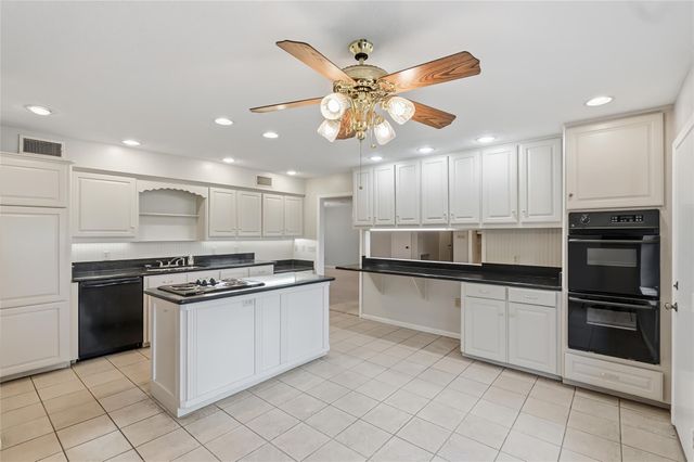 807 Standley Road, Madisonville, TX 77864