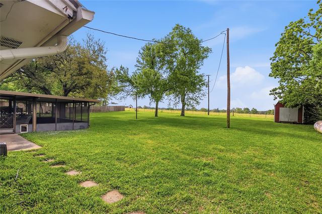 807 Standley Road, Madisonville, TX 77864