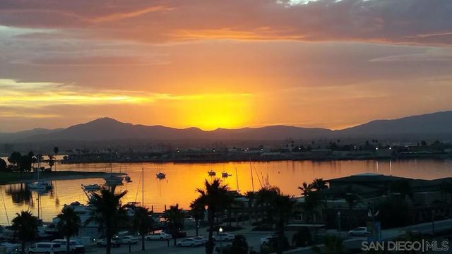 1710 Avenida Del Mundo 403, Coronado, CA 92118