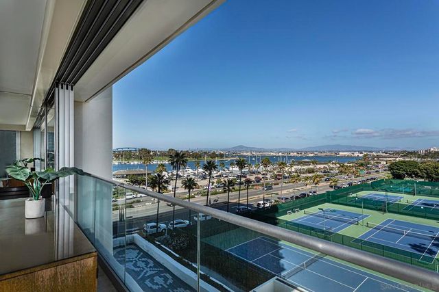 1710 Avenida Del Mundo 403, Coronado, CA 92118