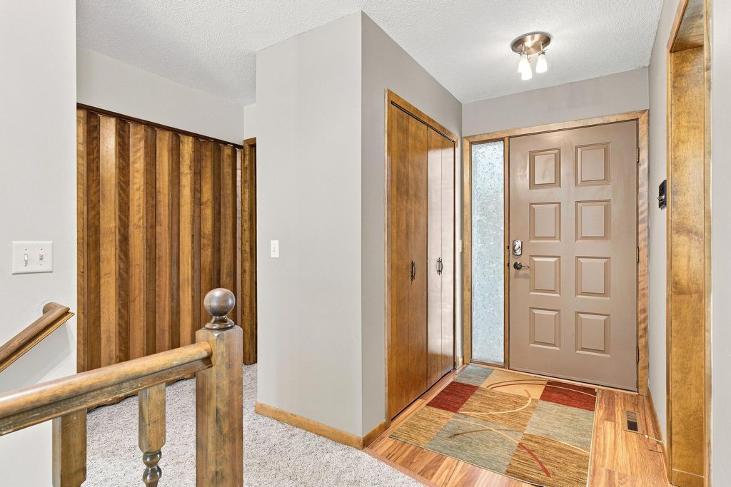 2003 28th Avenue NW 103, New Brighton, MN 55112 — photo 3
