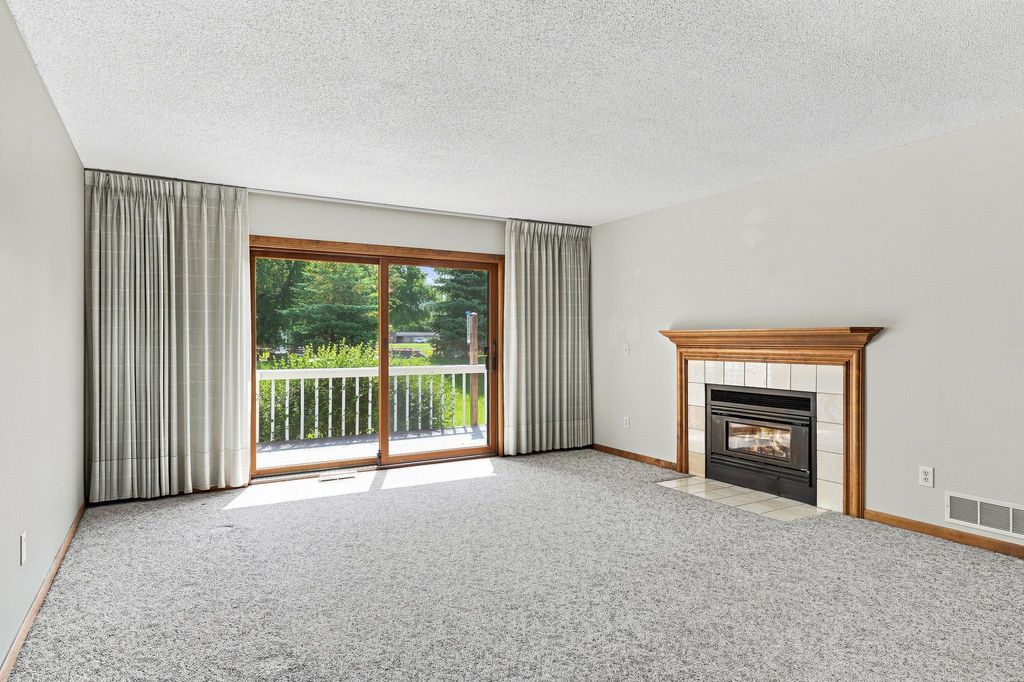 2003 28th Avenue NW 103, New Brighton, MN 55112 — photo 4