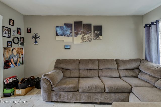 3221 1st Place, Lubbock, TX 79415