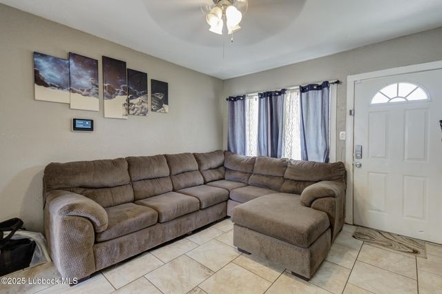 3221 1st Place, Lubbock, TX 79415