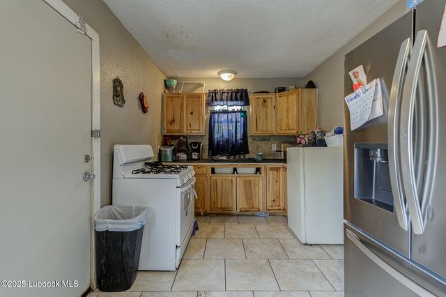 3221 1st Place, Lubbock, TX 79415