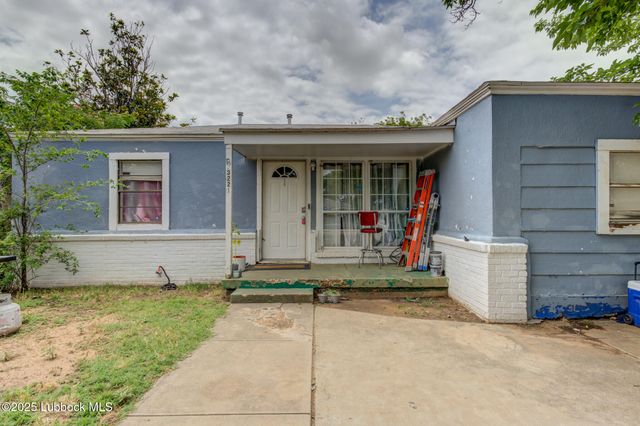 3221 1st Place, Lubbock, TX 79415