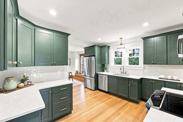 80 Milton St, Northampton, MA 01062