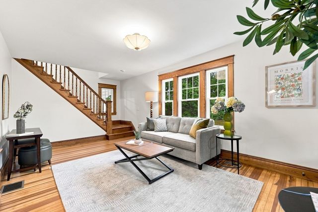 80 Milton St, Northampton, MA 01062