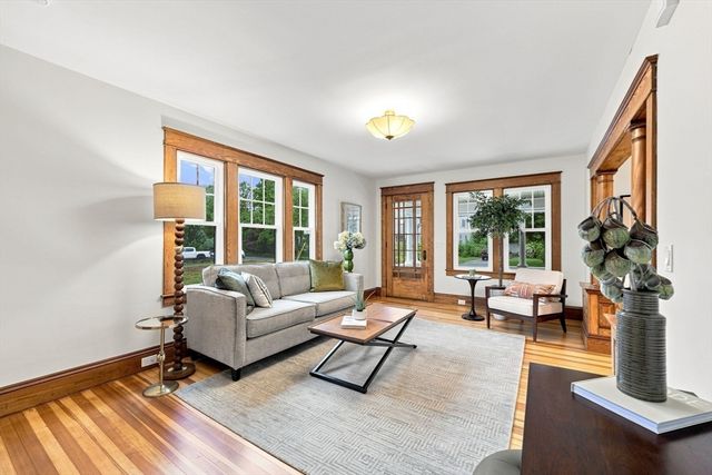 80 Milton St, Northampton, MA 01062