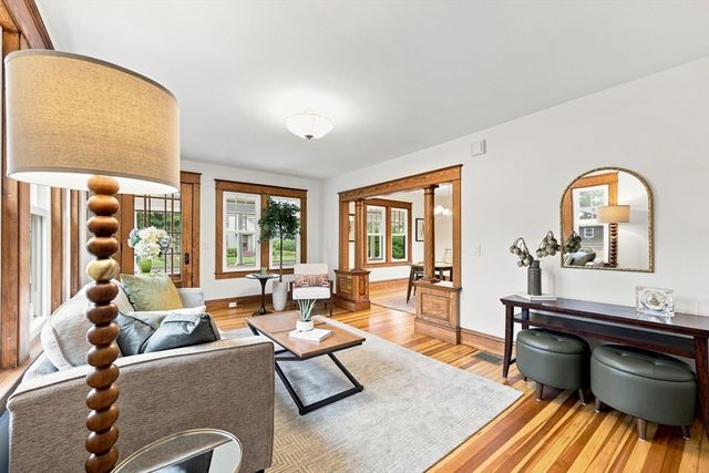 80 Milton St, Northampton, MA 01062