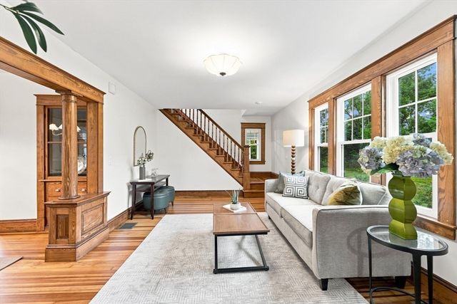 80 Milton St, Northampton, MA 01062